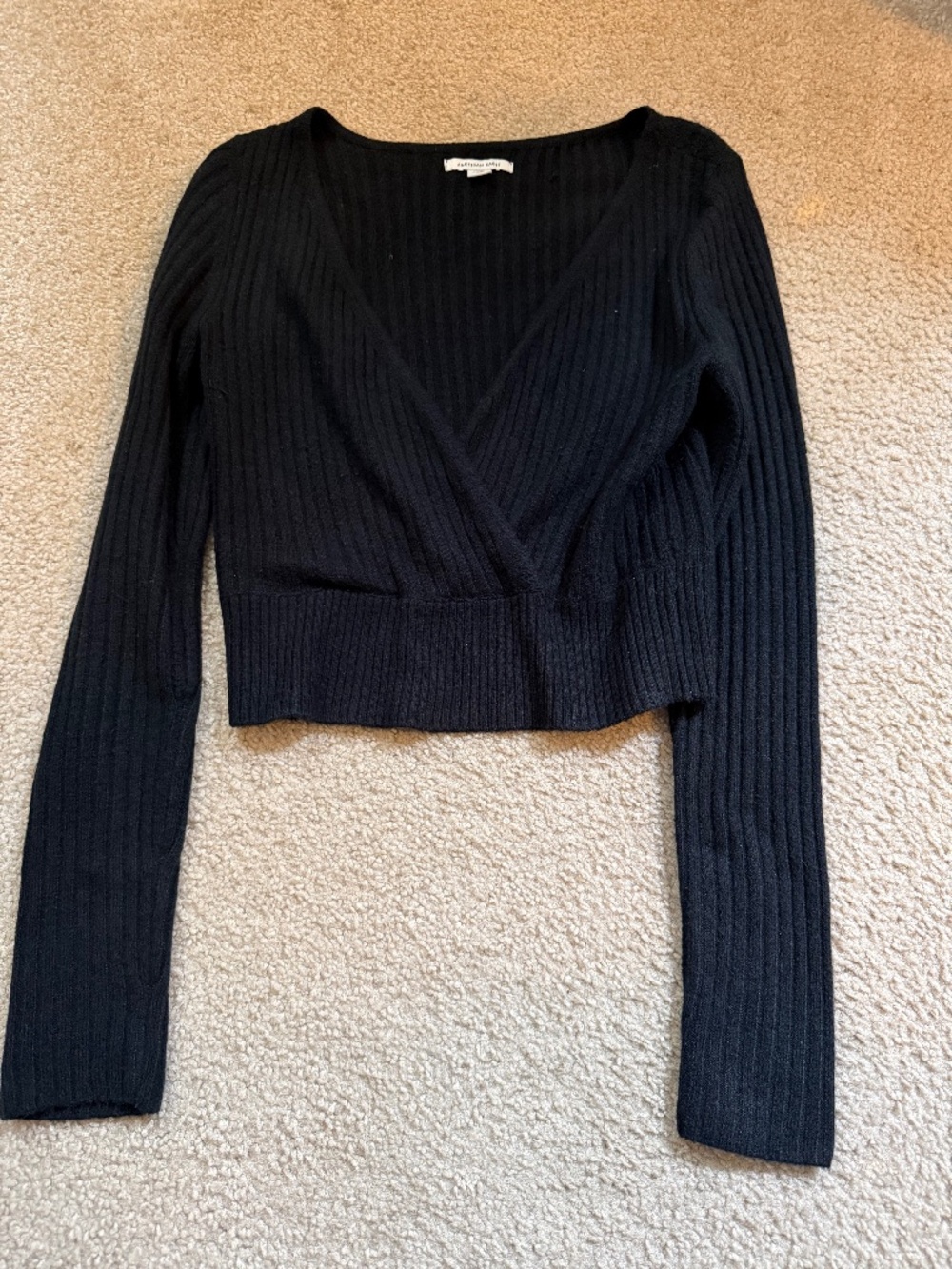 AMERICAN EAGLE Crossover Surplus Crop Sweater Knit Top Sz M Black Ribbed Ballet
